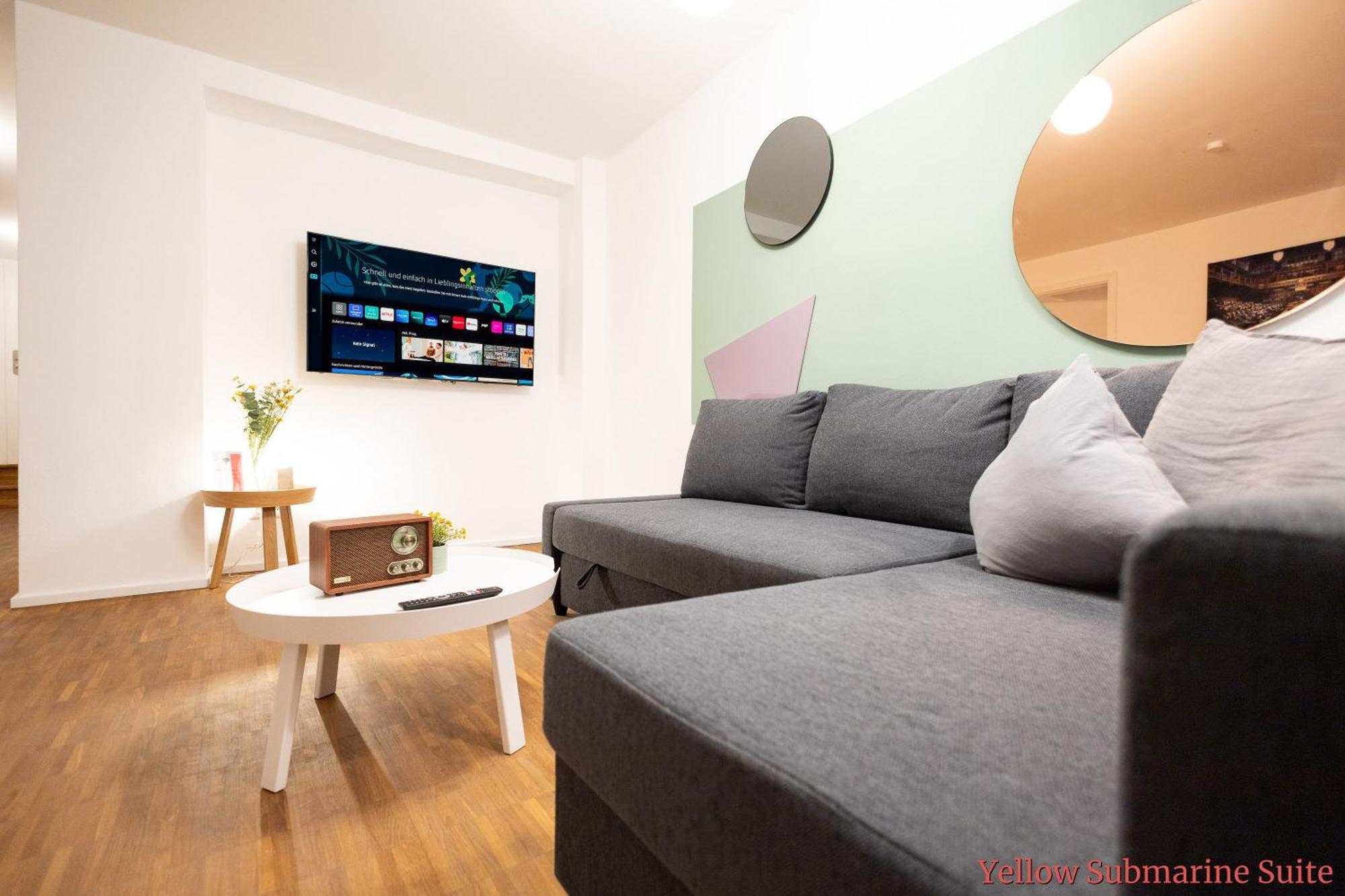 Ko-Living - Beatles Und Banksy Suites & Studios Am Eselsbrunnen - Altstadt - Kueche Halle  外观 照片