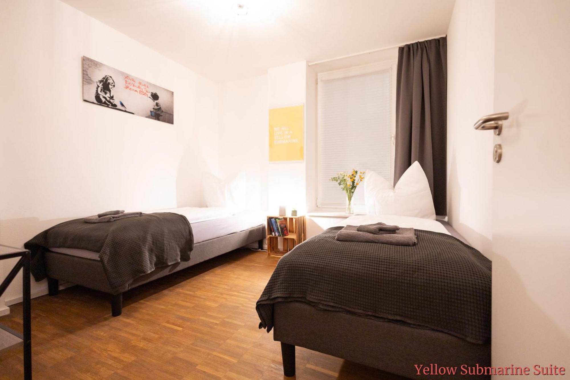 Ko-Living - Beatles Und Banksy Suites & Studios Am Eselsbrunnen - Altstadt - Kueche Halle  外观 照片
