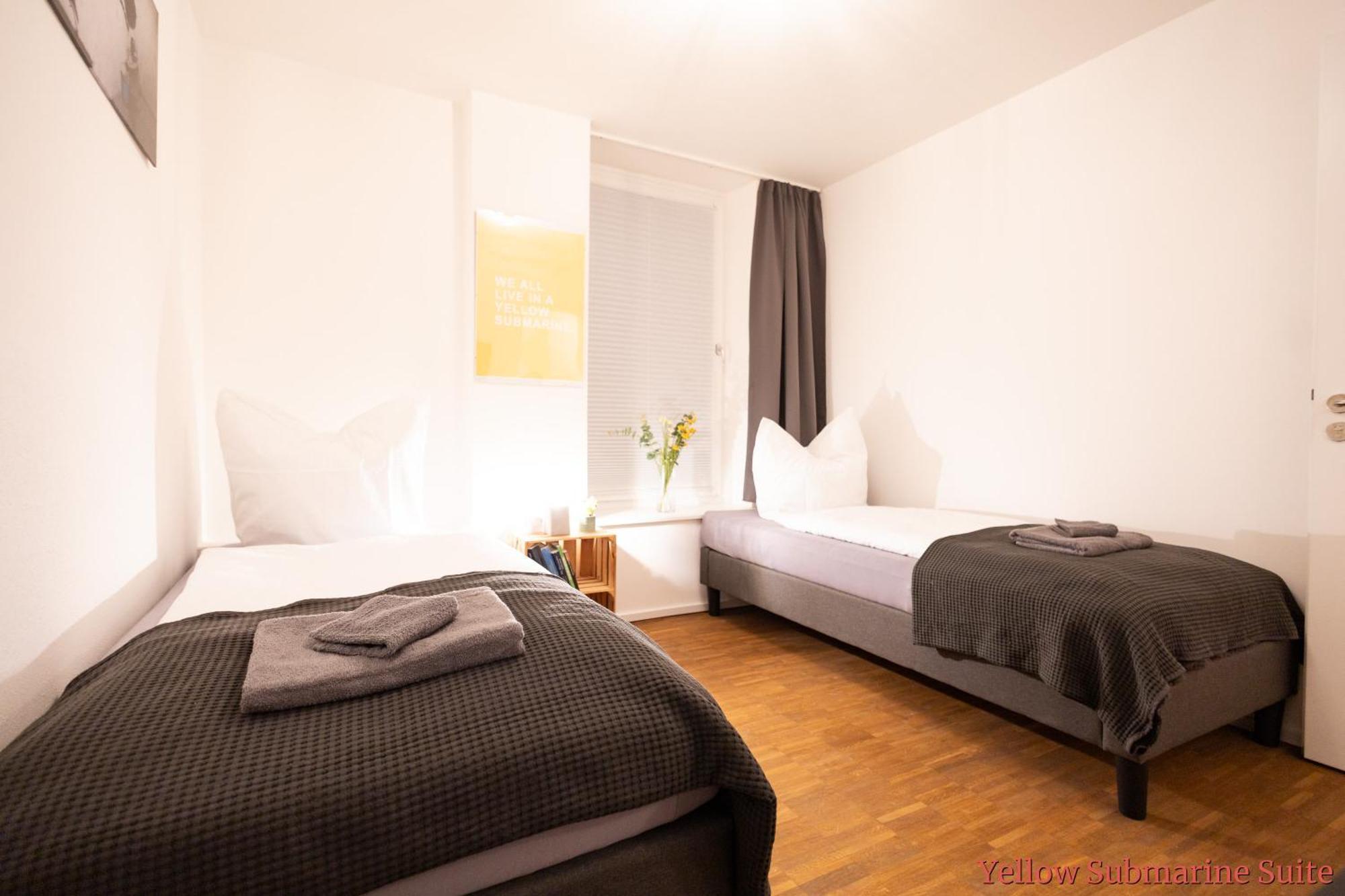 Ko-Living - Beatles Und Banksy Suites & Studios Am Eselsbrunnen - Altstadt - Kueche Halle  外观 照片